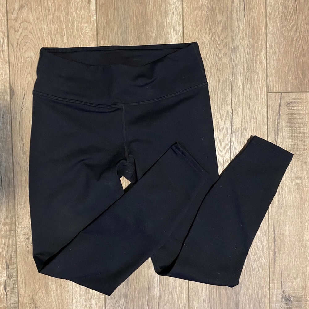 Fabletics Mid-Rise Powerhold 7/8 pants